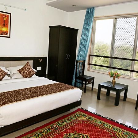 Narayans Leela Inn Удайпур Экстерьер фото