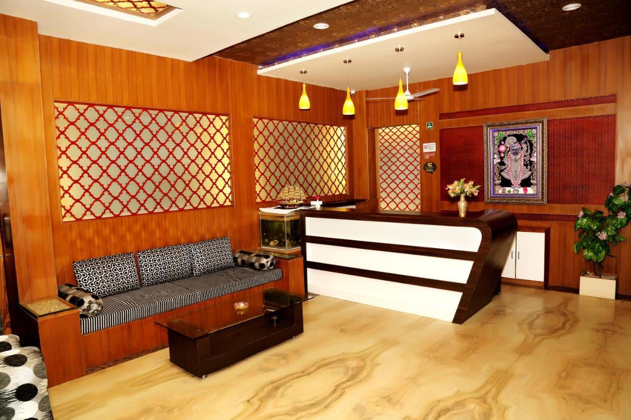 Narayans Leela Inn Удайпур Экстерьер фото